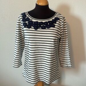 Lands End Pullover Top size Medium